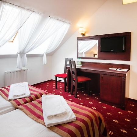 Hotel Platinum フルビエシュフ エクステリア 写真
