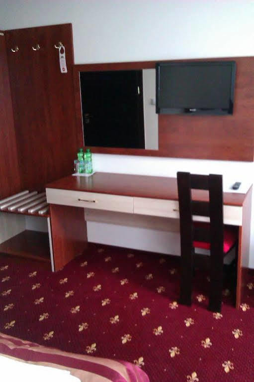 Hotel Platinum フルビエシュフ エクステリア 写真