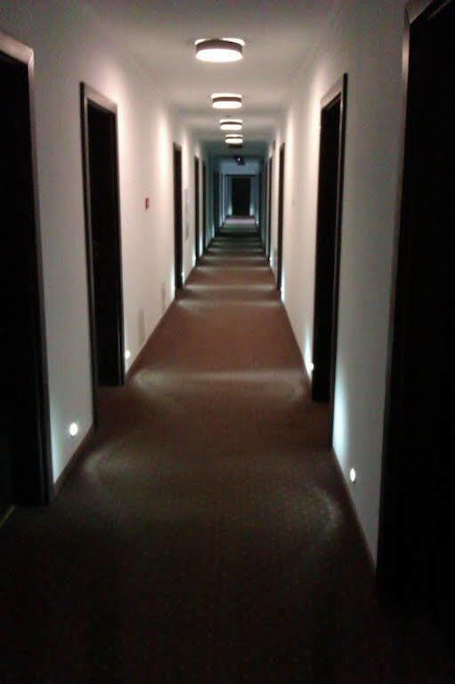 Hotel Platinum フルビエシュフ エクステリア 写真