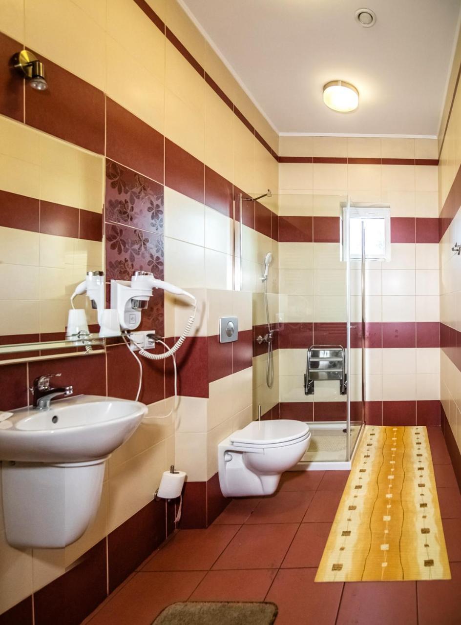 Hotel Platinum フルビエシュフ エクステリア 写真